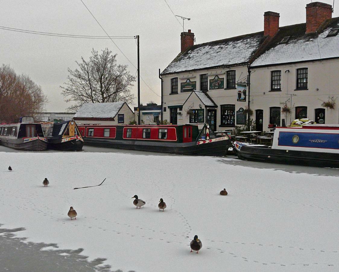 Fergies Canal Side Cottage Warwick  Kültér fotó